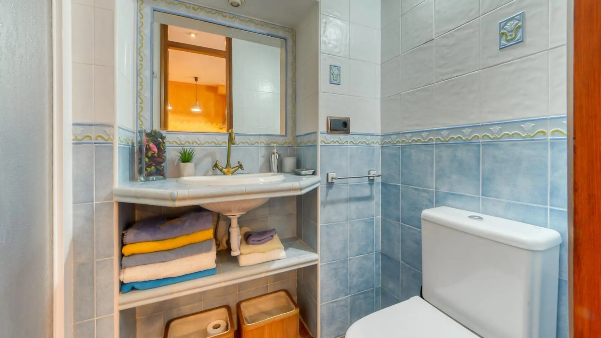Spacious Apartment With Terrace Roses 0*,  Spain